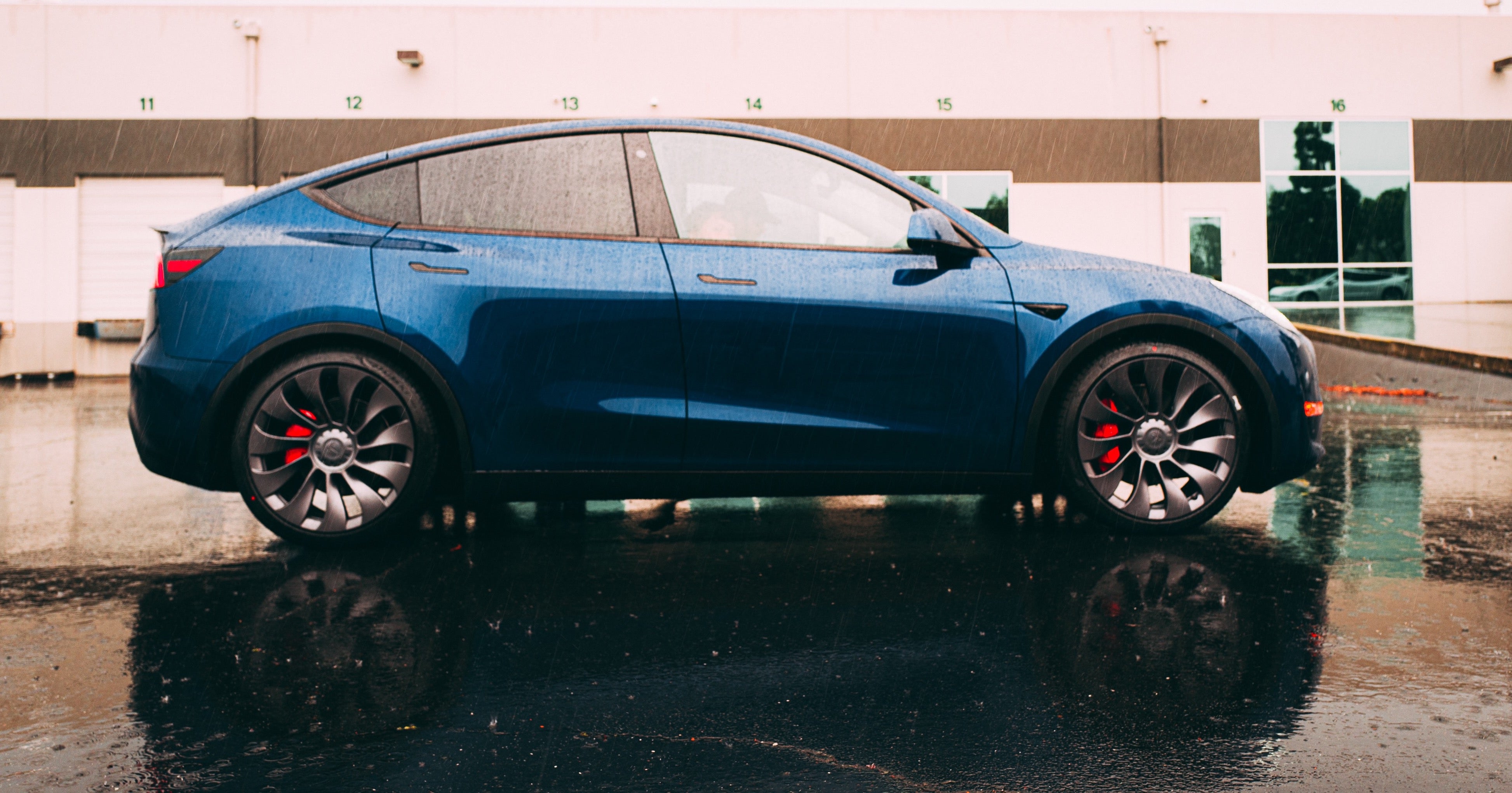 Tesla Model Y Wheels & Tires