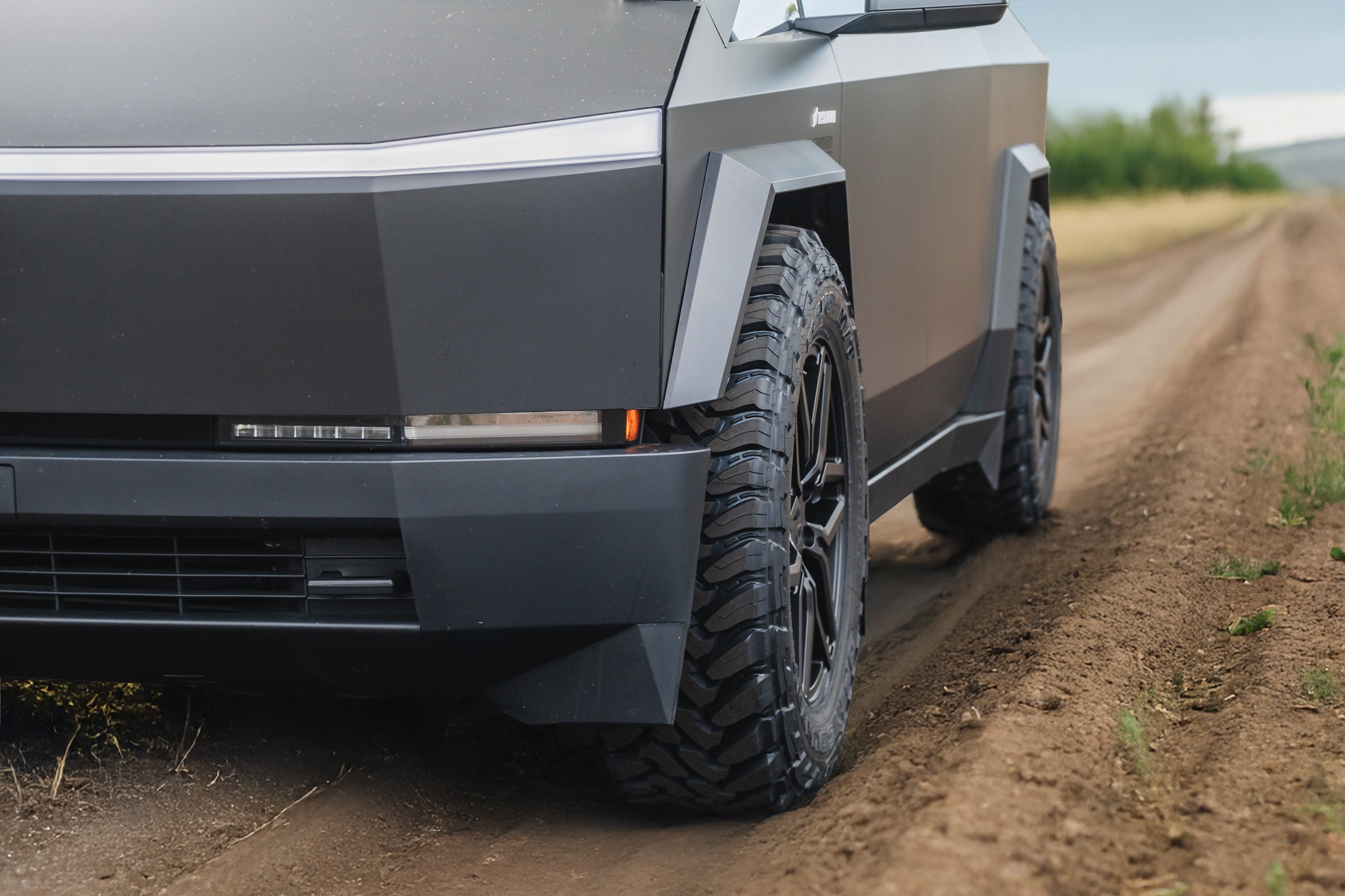 Tesla Cybertruck TrailFORGE Star01 Forged Wheels