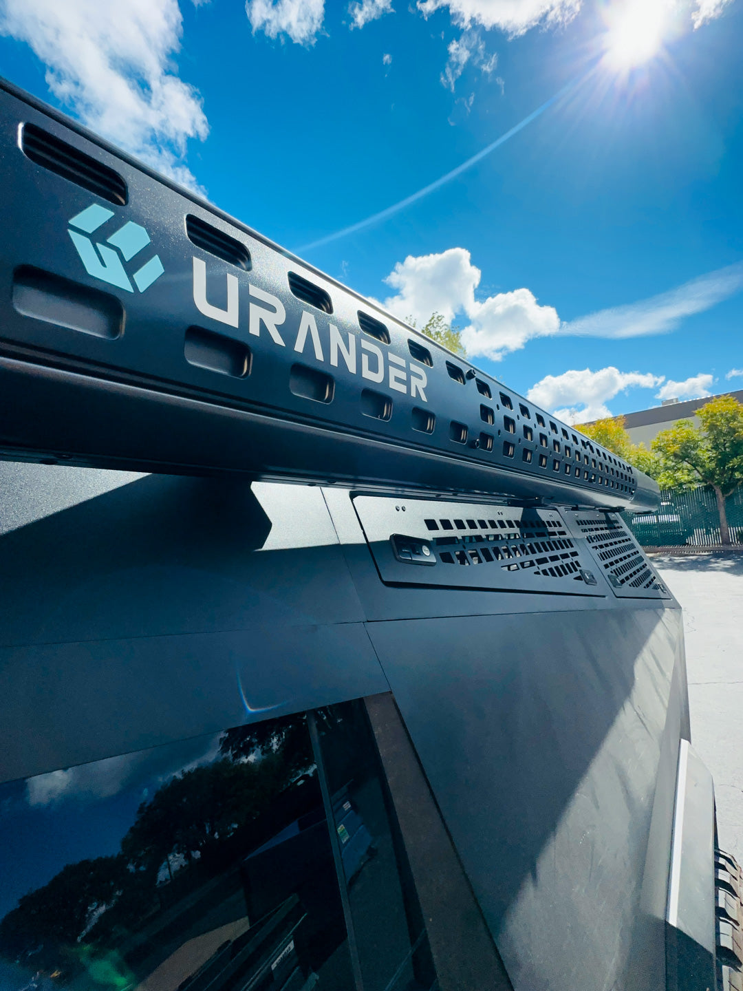 Tesla Cybertruck 270-Degree Free Standing Awning for Camping