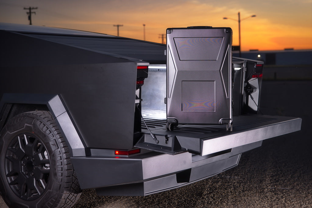 Cyber Suitcase: Tesla Cybertruck-inspired (USB, Large Capacity, Checked Bag)