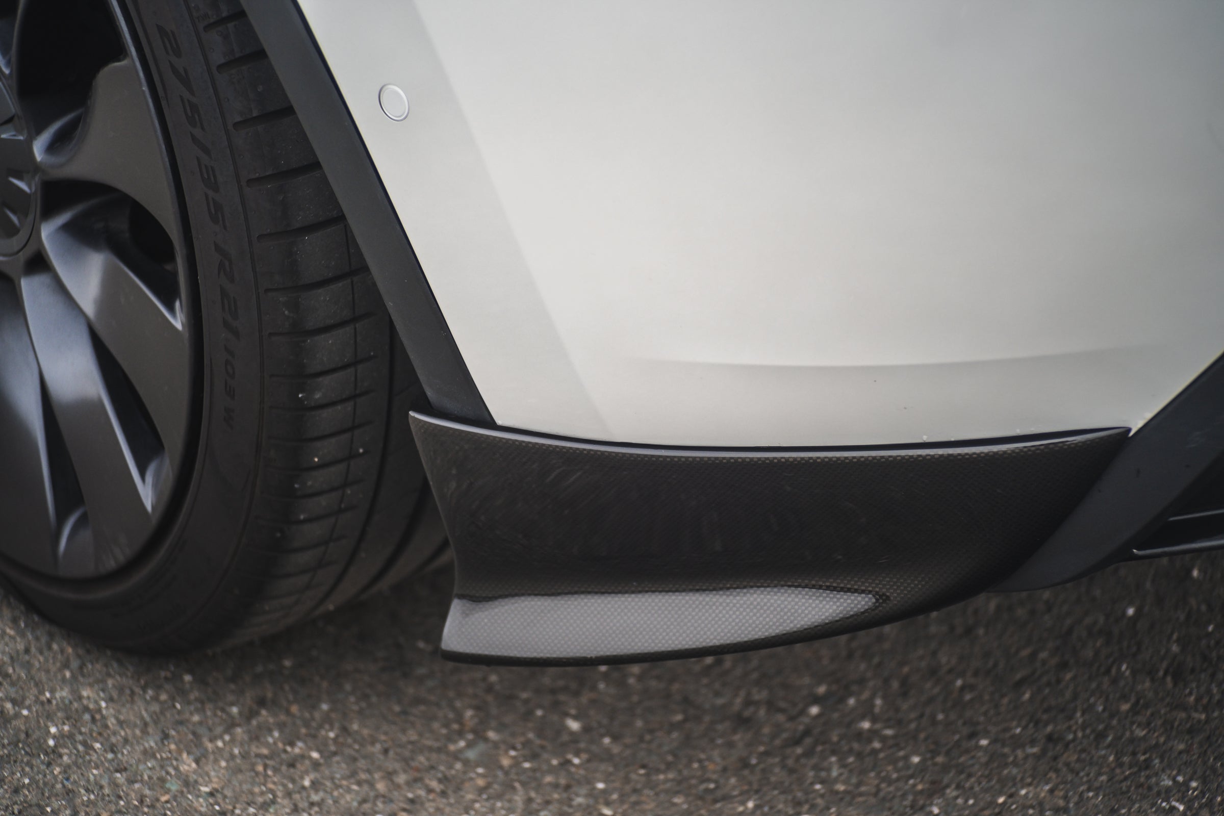 Tesla Model Y Carbon Fiber Side Skirt Extension
