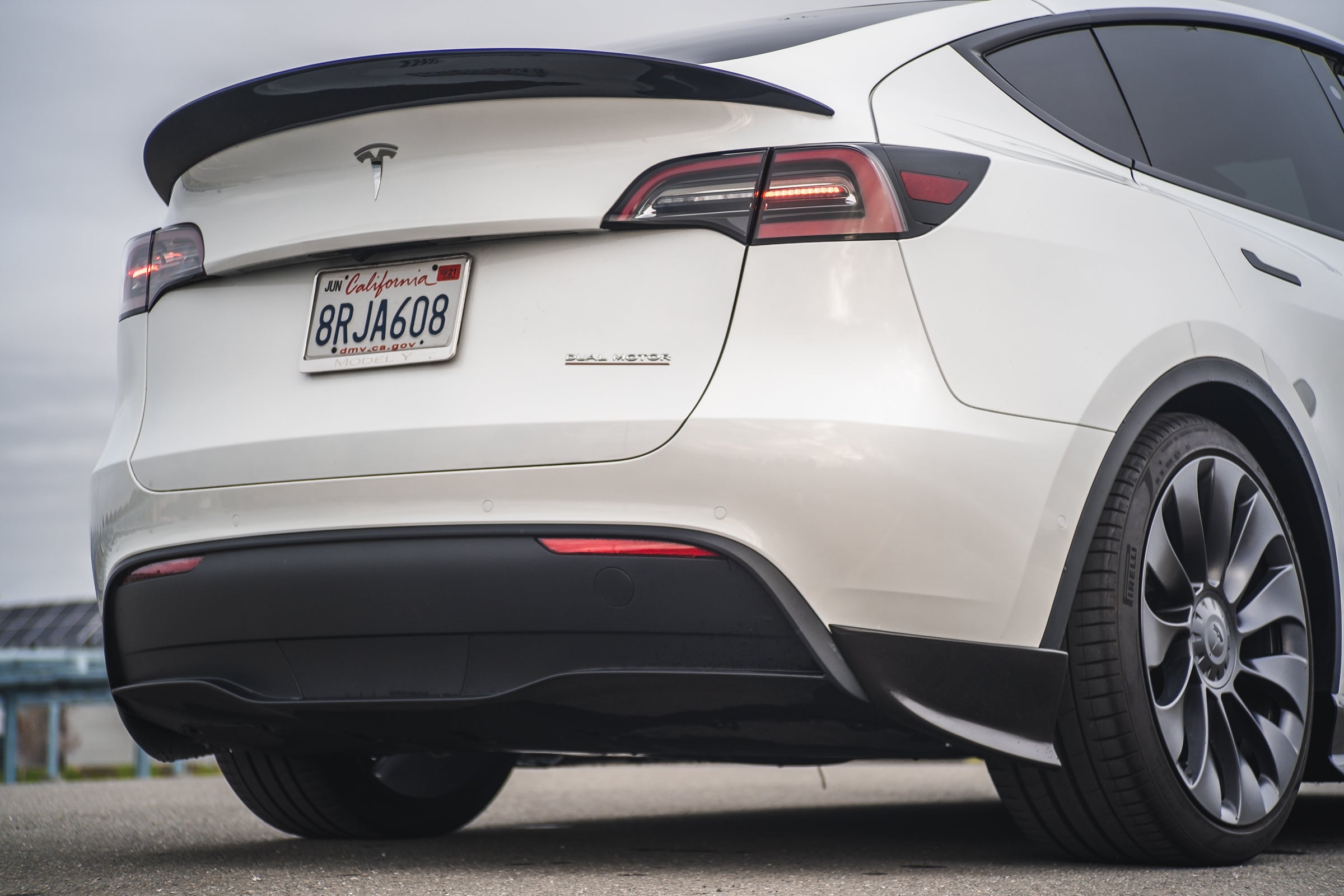 Tesla Model Y Carbon Fiber Side Skirt Extension