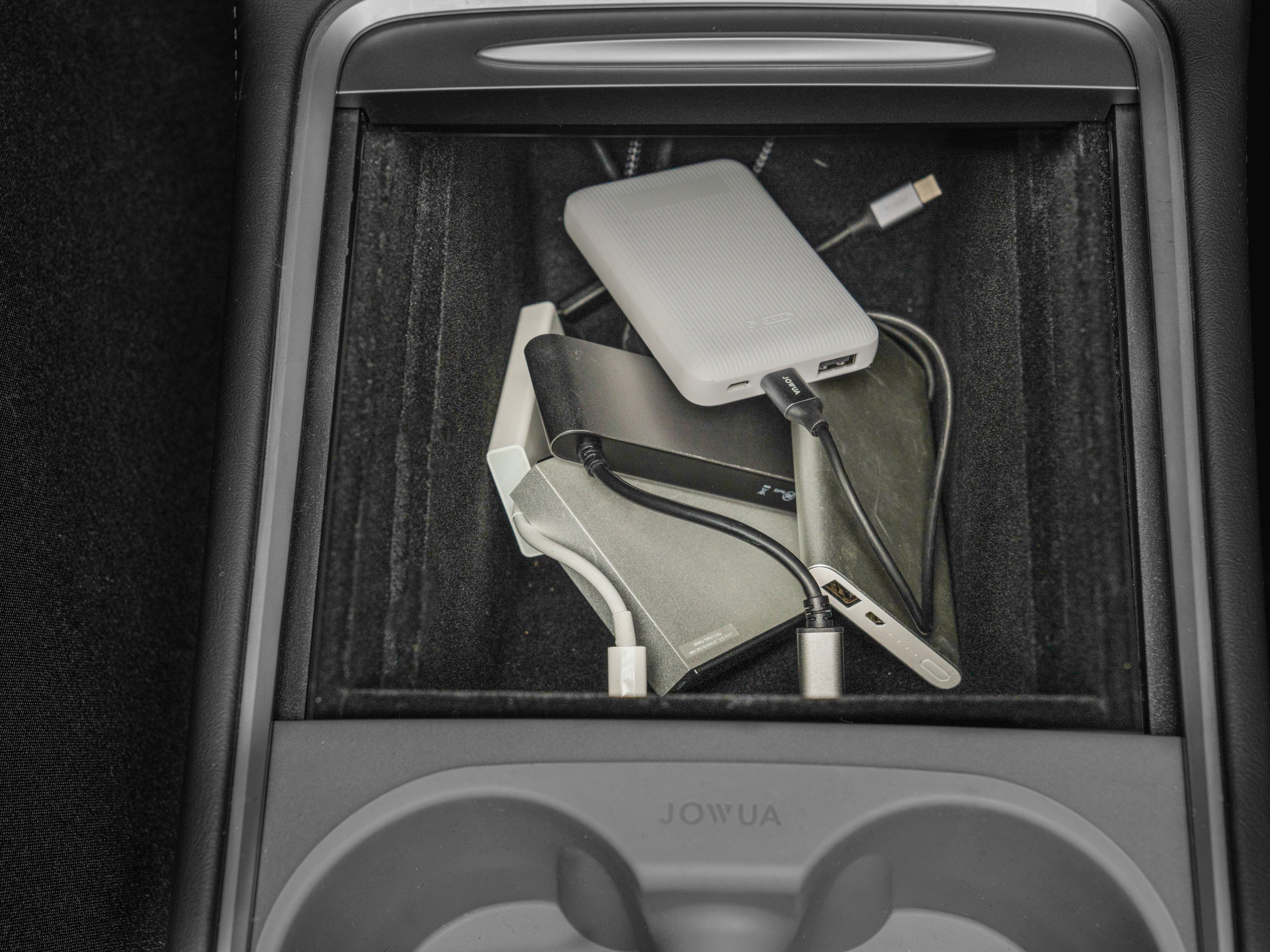 Tesla Model Y & 3 USB Hub with LED (2023-2022)
