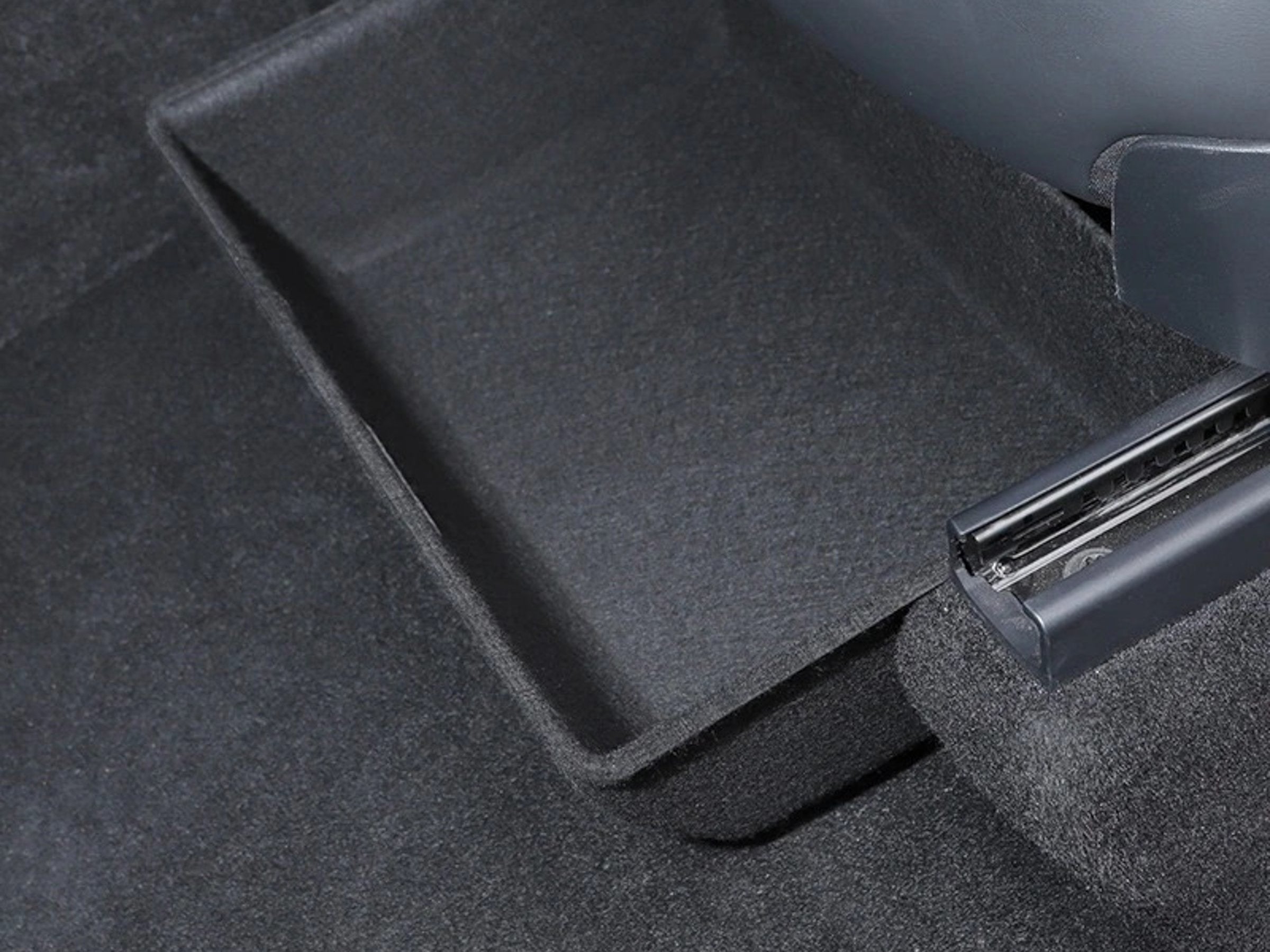 Cordless Trunk and Interior Vacuum (100% Wireless, USB Charge)