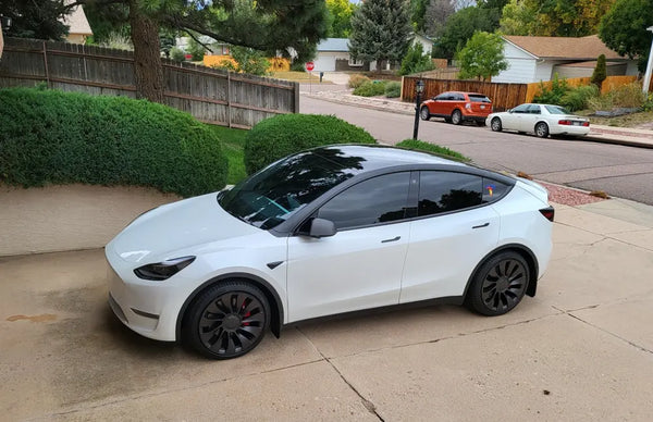 Model y white with deals black wheels