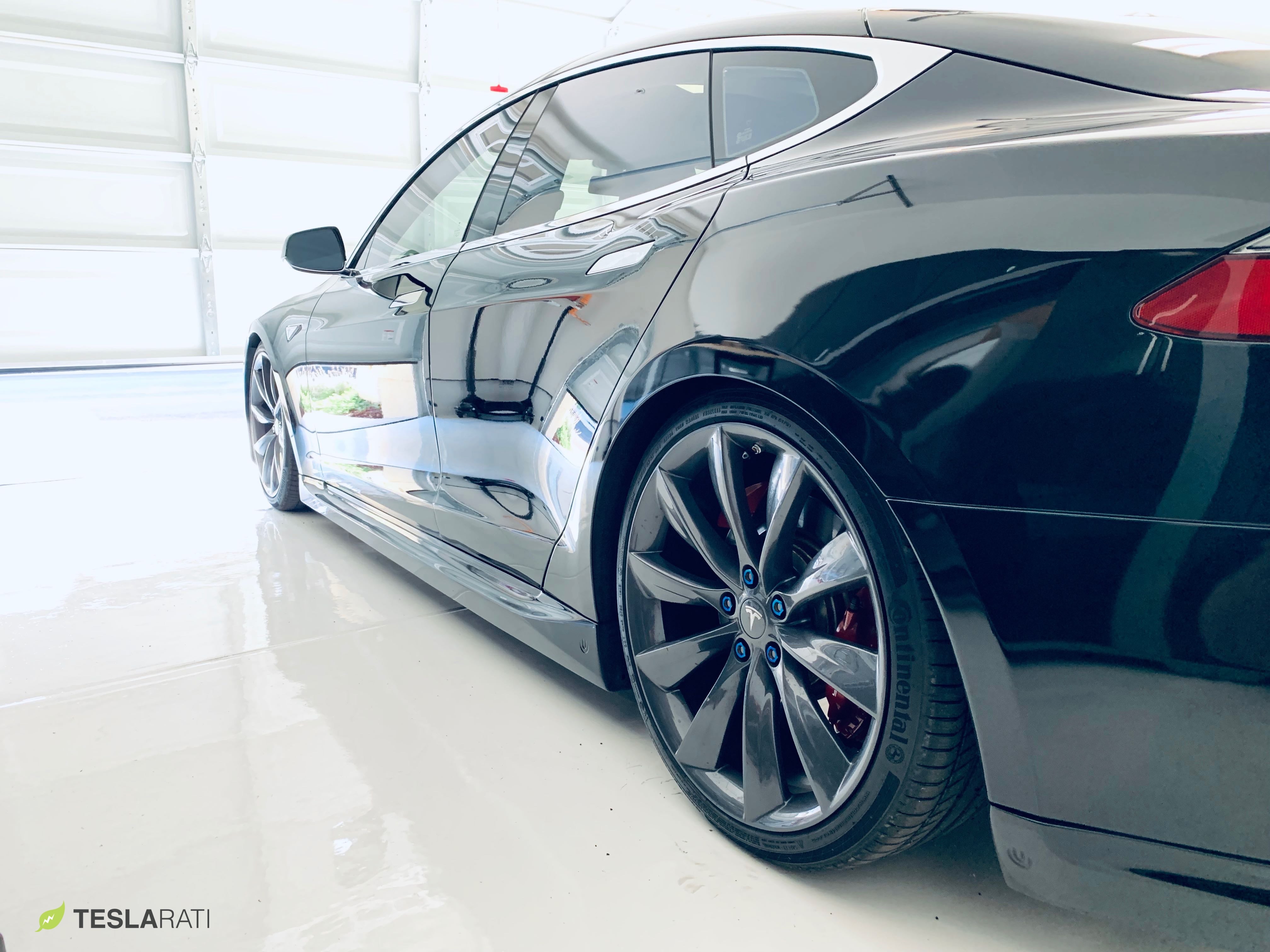 Tesla Model S Lug Nuts: Lightweight titanium