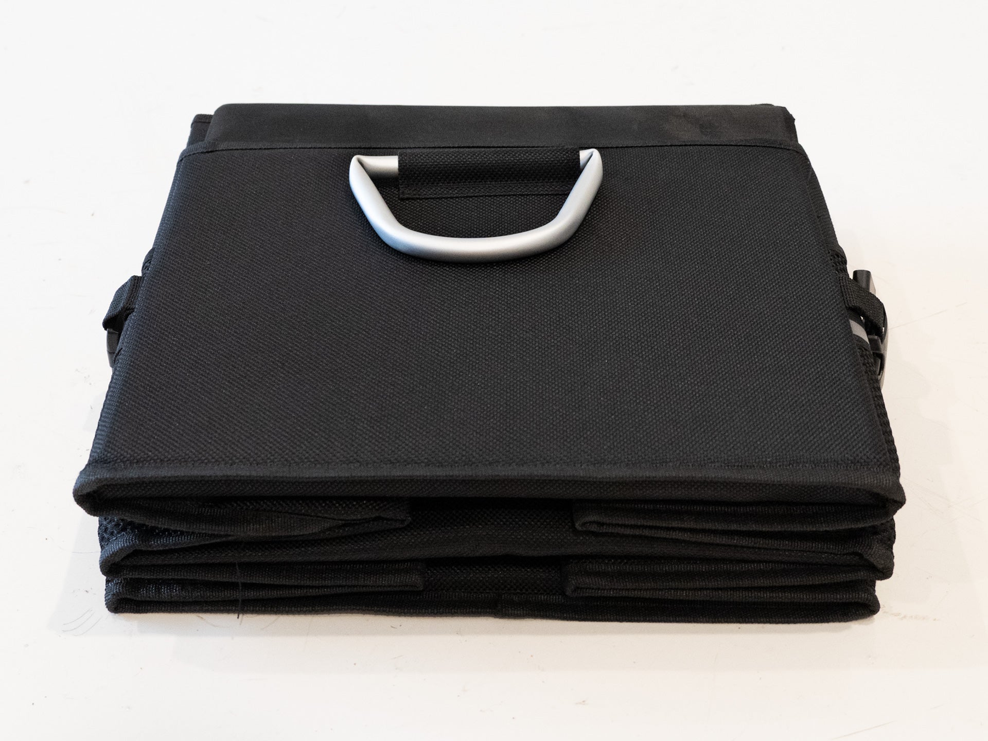 Tesla Model Y Juniper Essentials Travel Pack