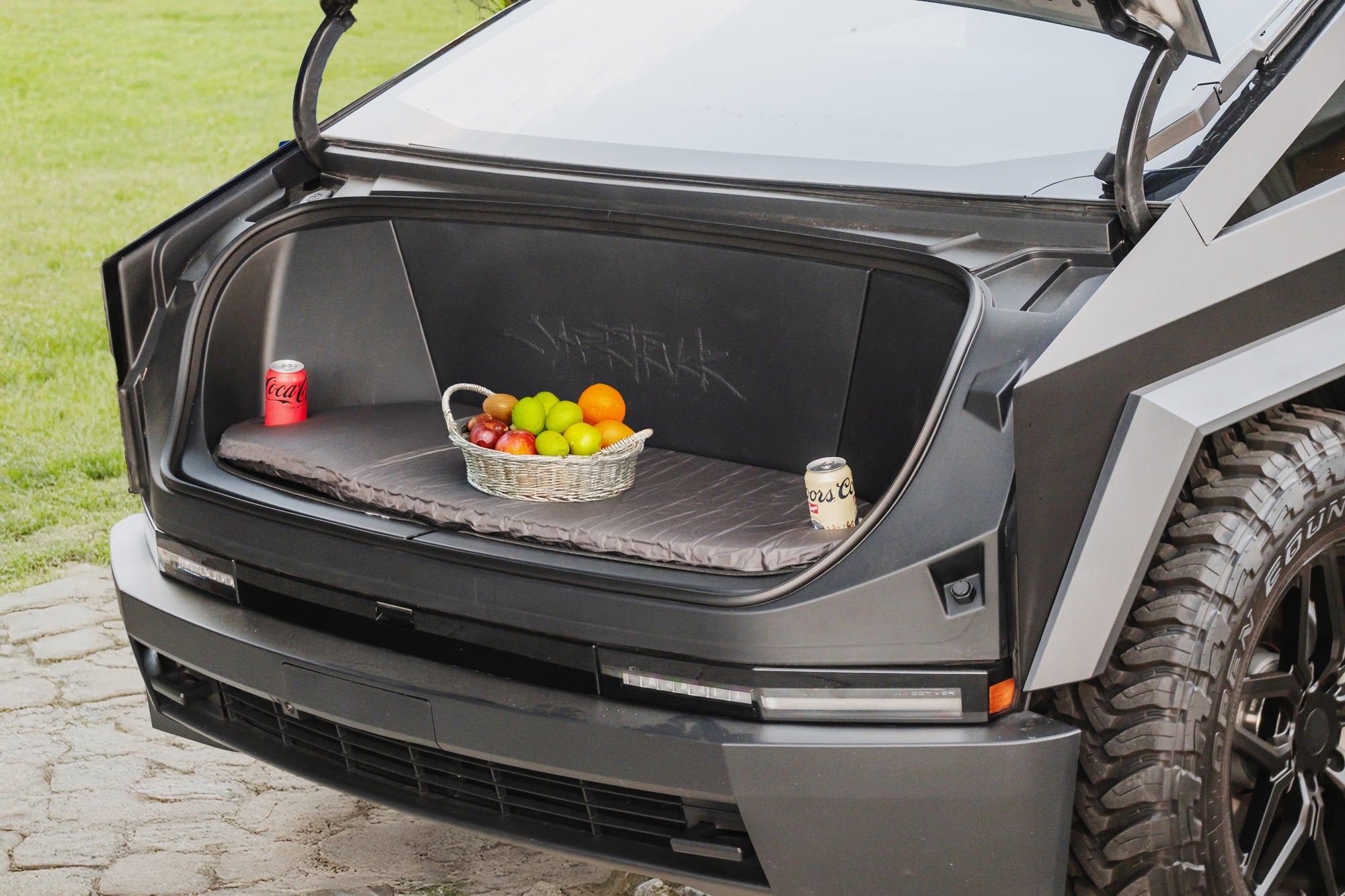 Tesla Cybertruck Frunk Seat Cushion (with Cup Holders)