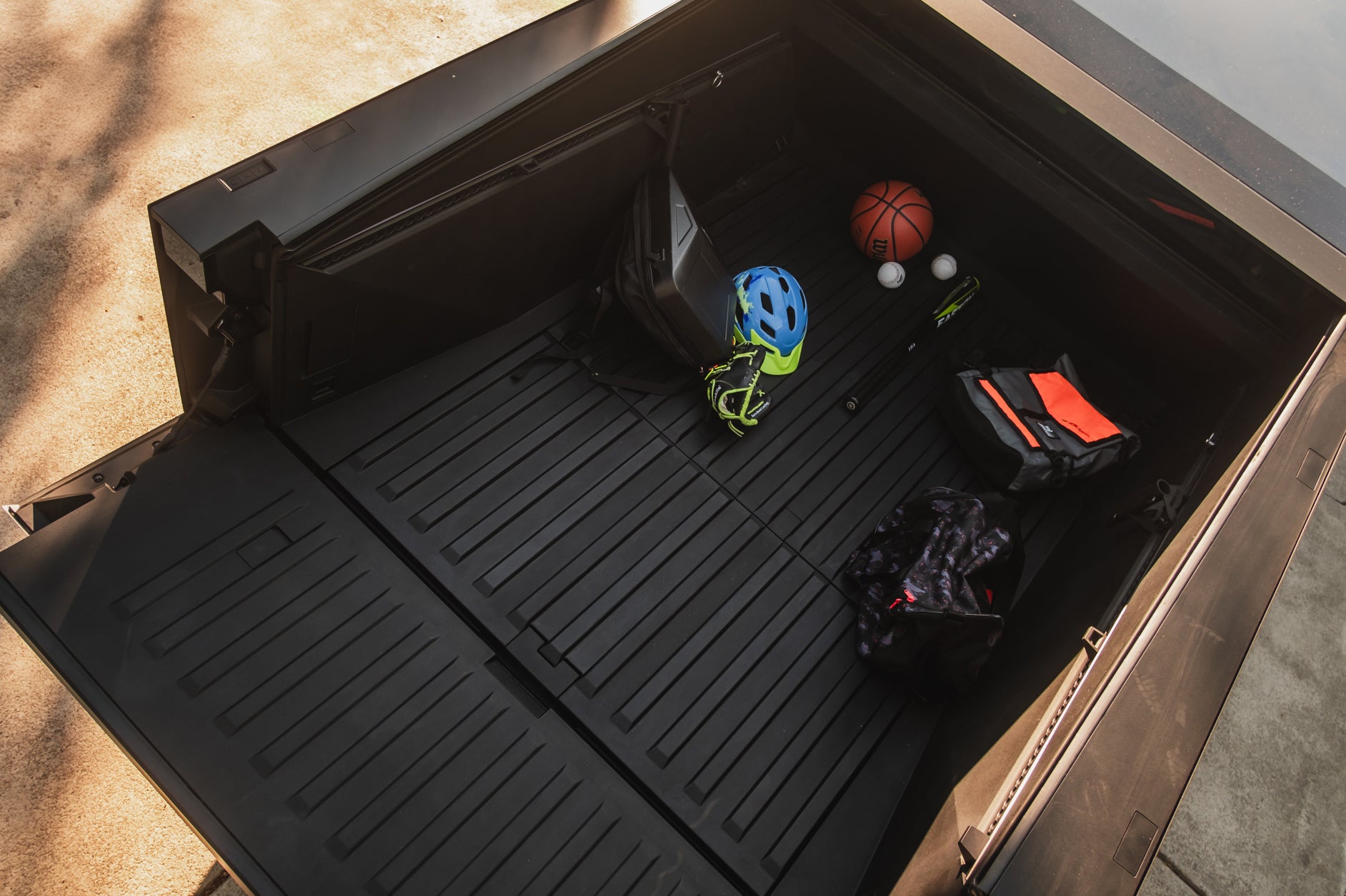 Tesla Cybertruck Trunk Bed Cargo Organizer Net