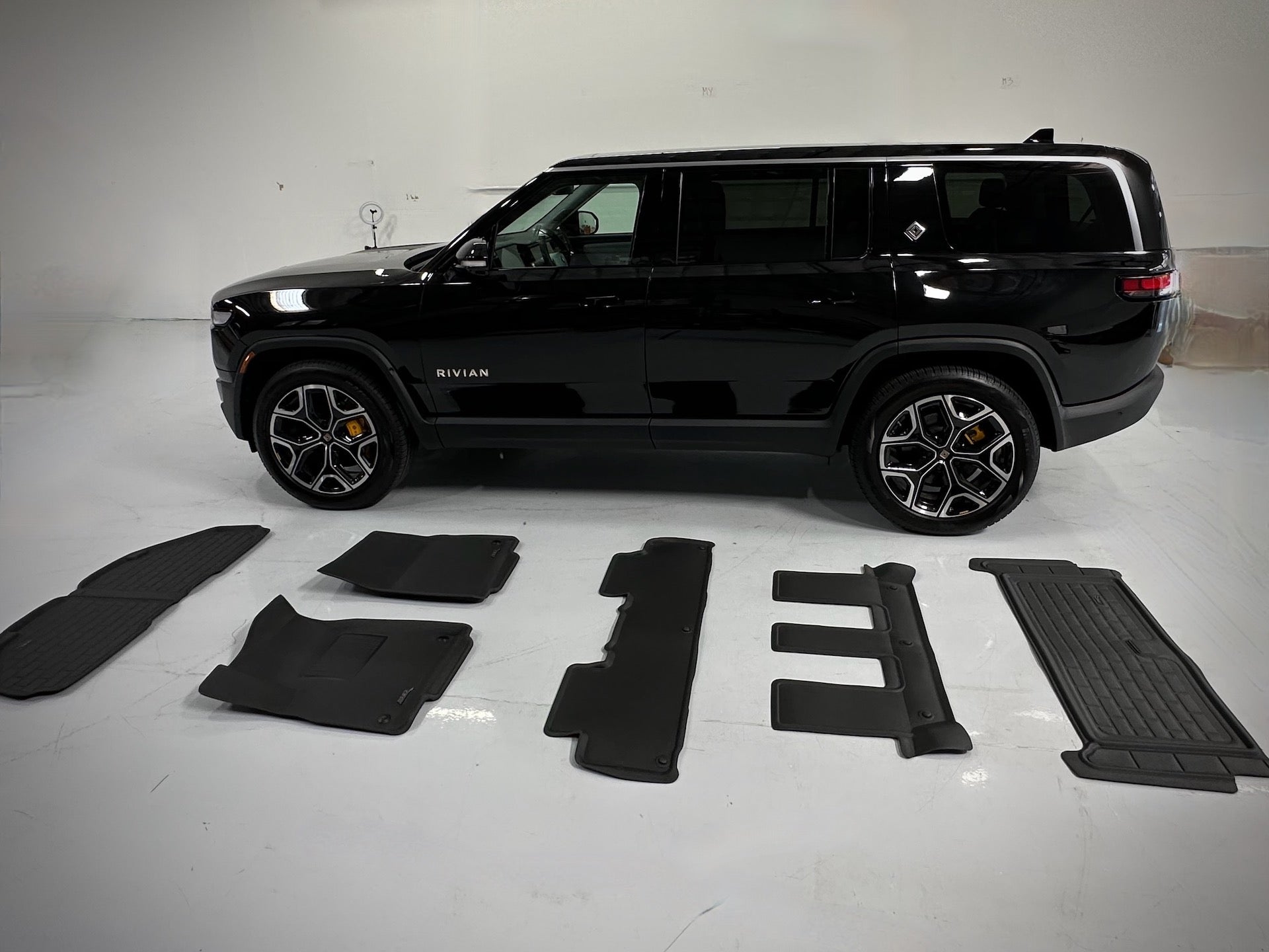 Rivian R1S All-Weather Floor Mats by 3D MAXpider