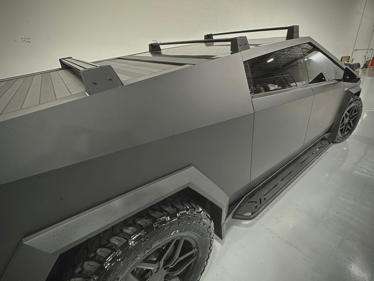 Tesla Cybertruck Crossbars Roof Rack