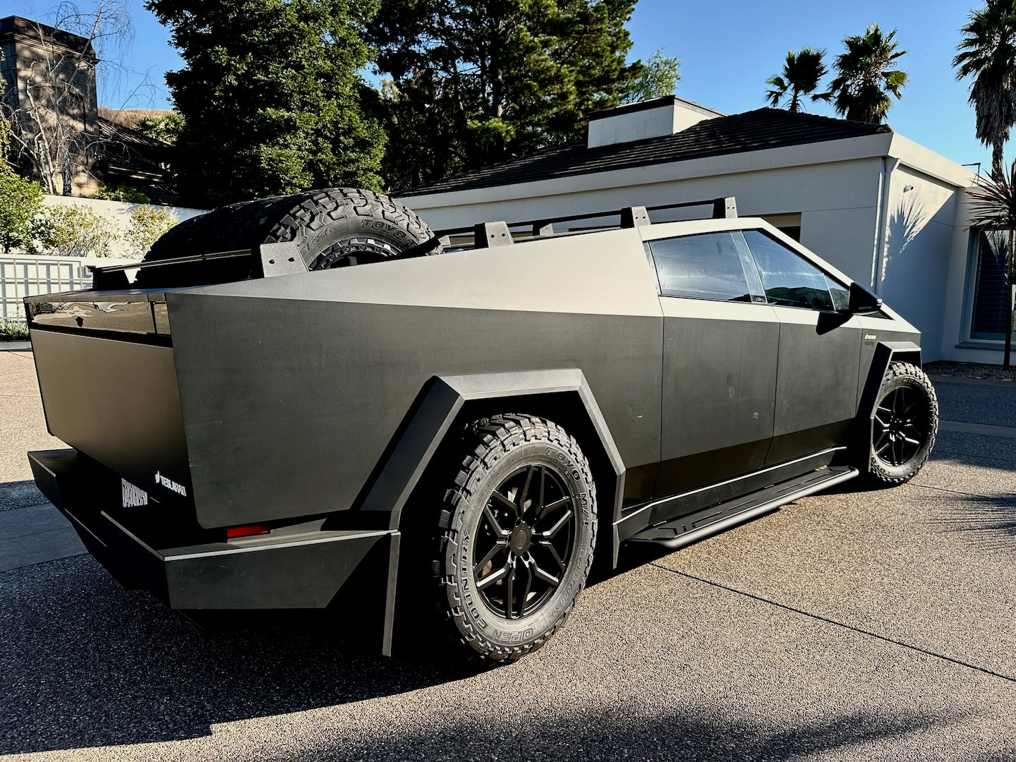 Tesla Cybertruck Running Boards Side Steps