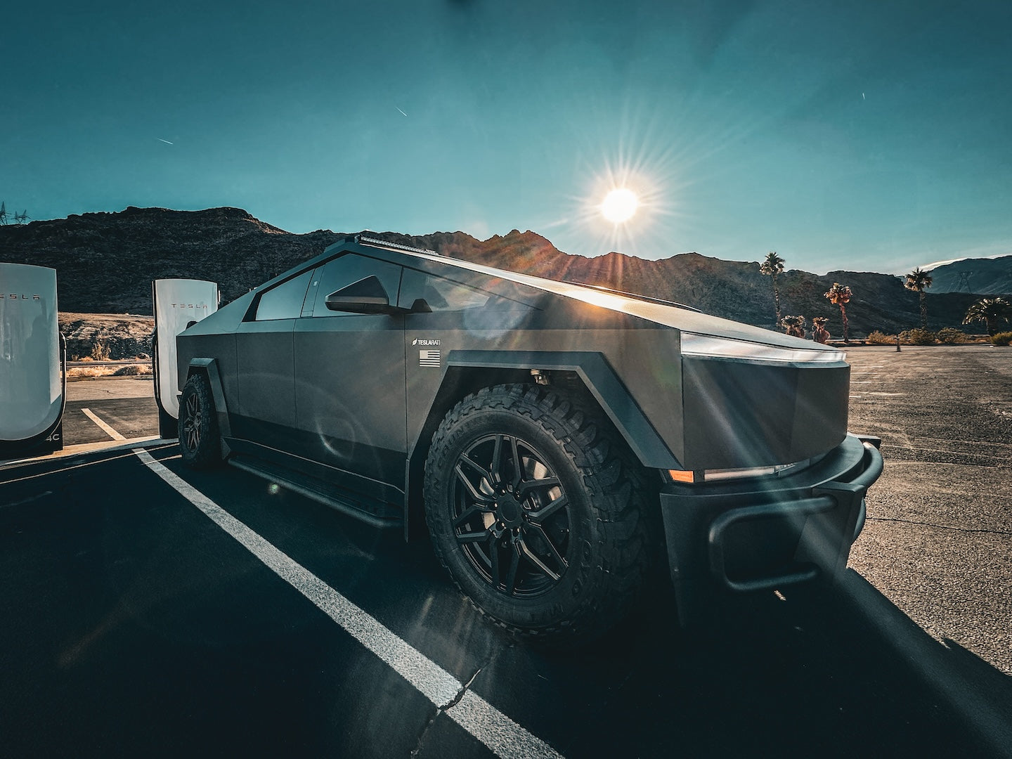 Tesla Cybertruck TrailFORGE Star01 Forged Wheels