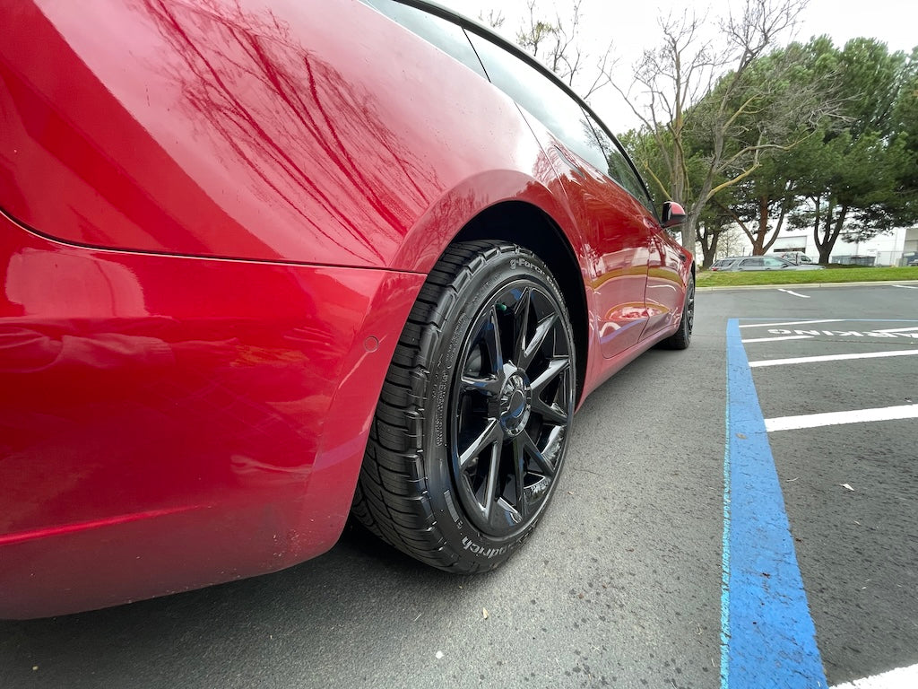Tesla Model 3 Gloss Black (18-in)  Blade Style Wheel Cover Set