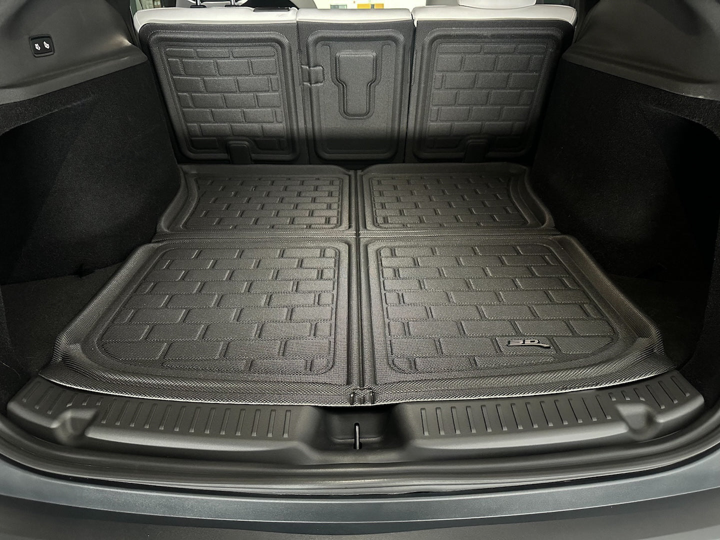 Tesla Model Y Trunk Sill Protector