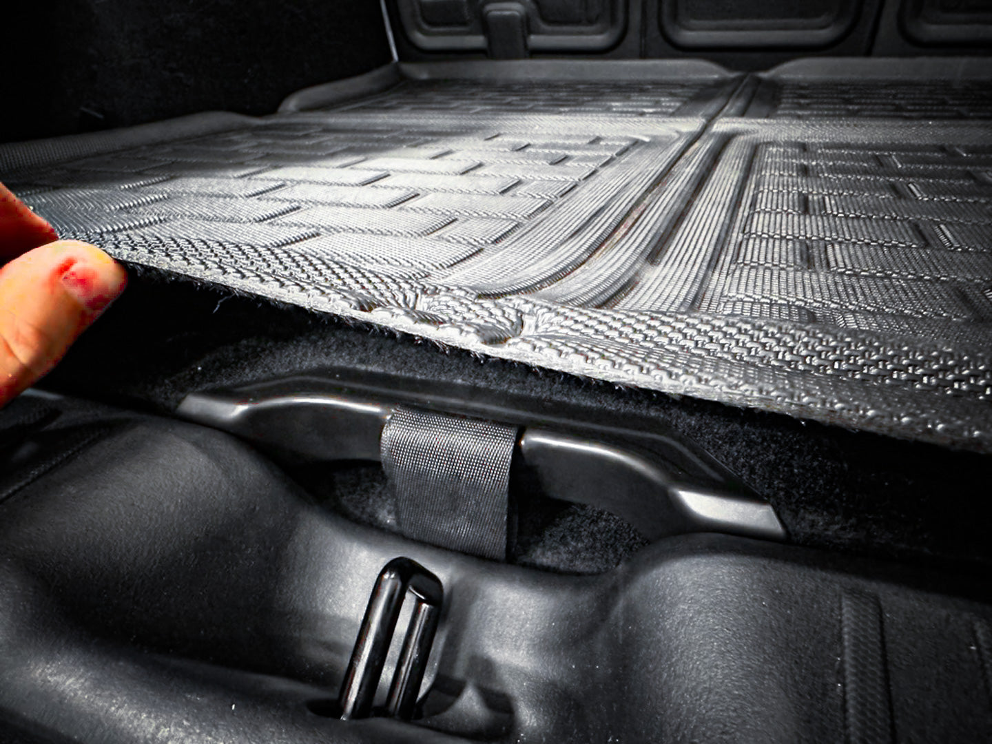 Tesla Model Y Sub-trunk Easy-Lift Handle Set