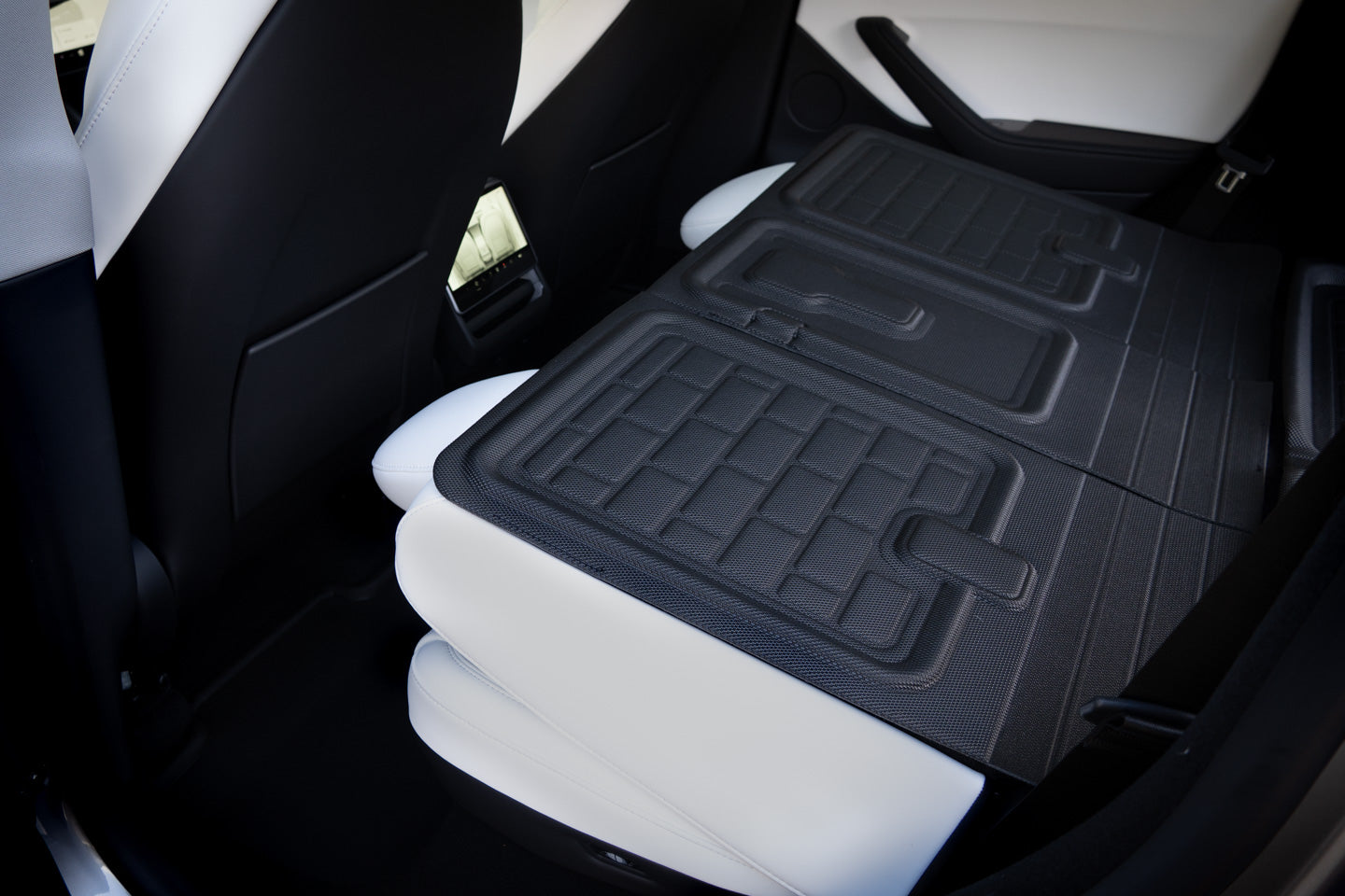 Tesla Model Y All-Weather 3D MAXpider Floor Mats and Liners