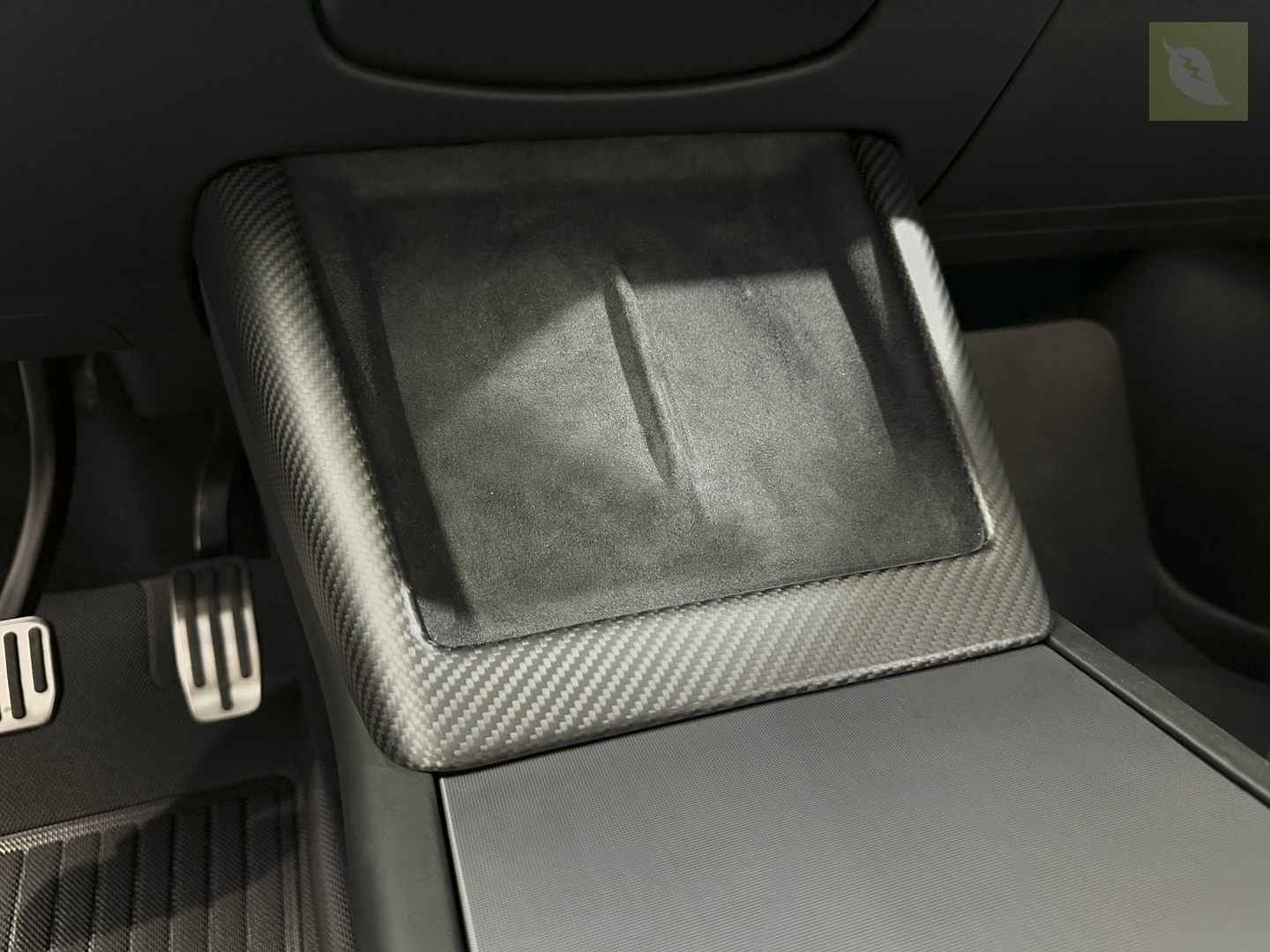 Tesla Model 3 Wireless Charging Pad Carbon Fiber Trim