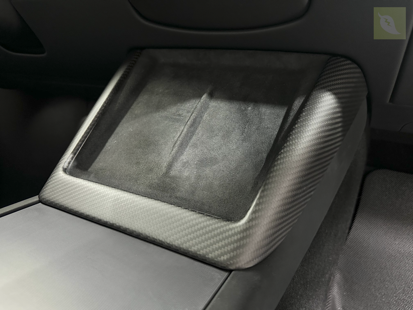 Tesla Model 3 Wireless Charging Pad Carbon Fiber Trim