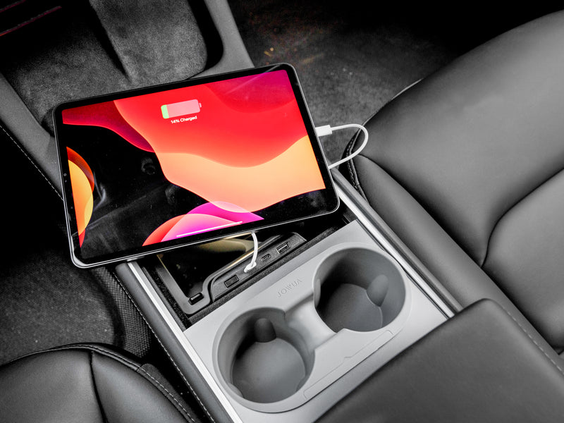 Tesla Model 3 and Model Y: Center Console quick charging USB HUB