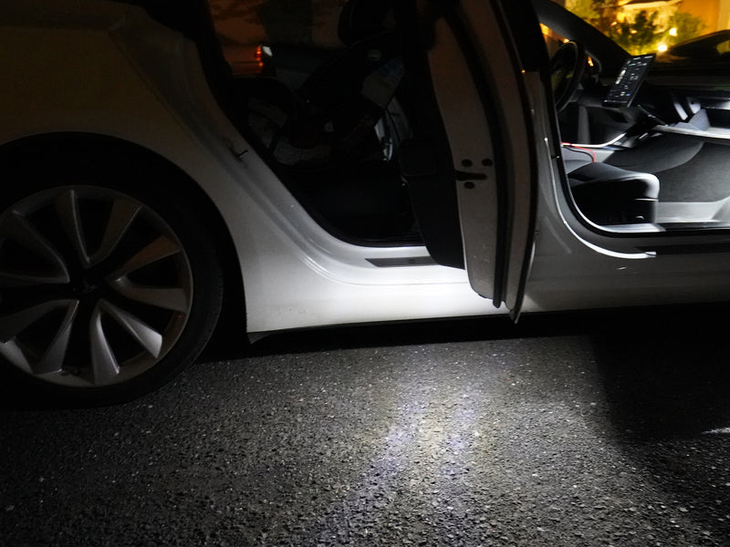 Tesla Model 3 door puddle lights